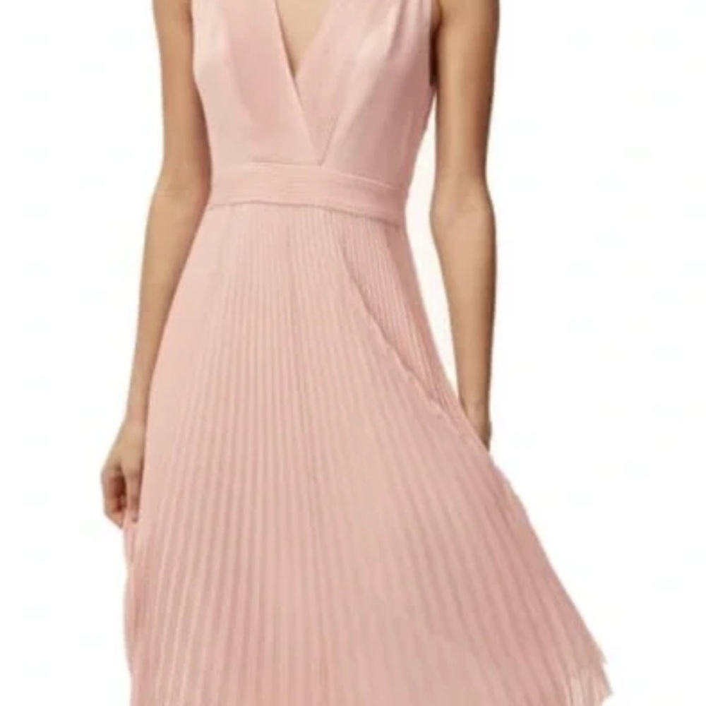 Wilfred Julianne Blush Pleated Midi Dress